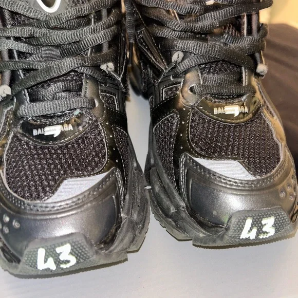 Balenciaga Grey Box - Picture 7 of 8